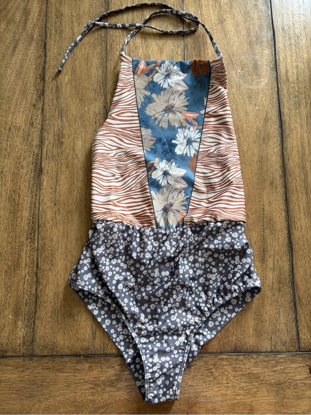 Women's one piece floral mixed print LIVE brand swimsuit NWOT